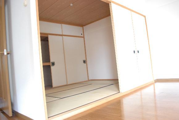 足立マンション